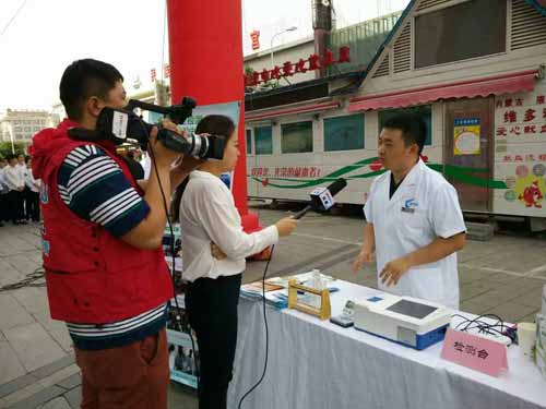 内蒙古各地市人口_2017中国创业创新博览会在乌兰察布开幕(3)